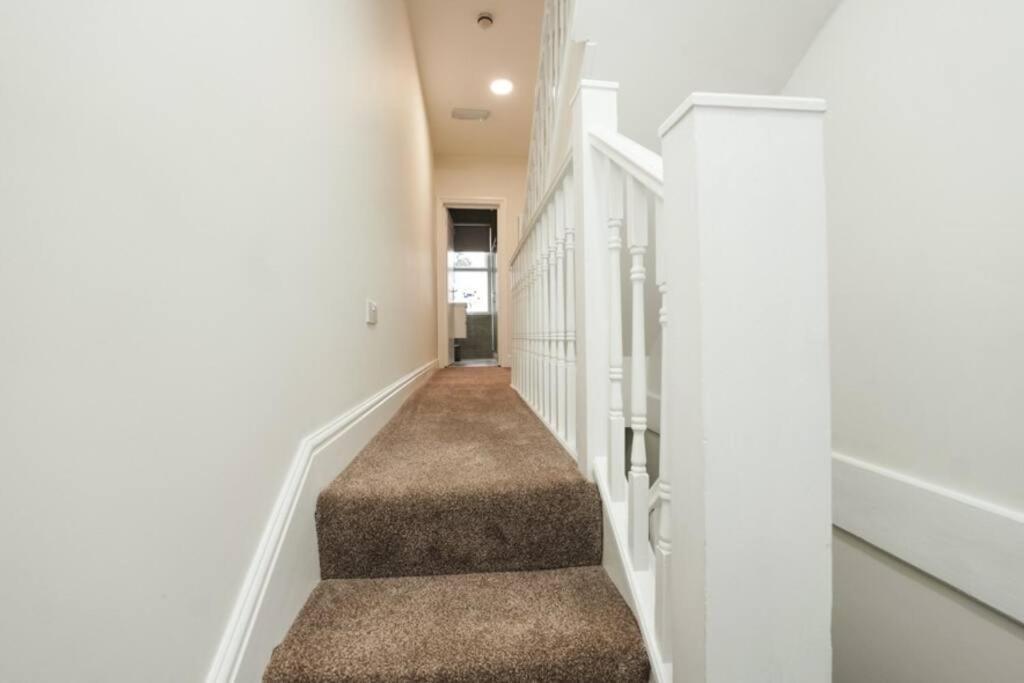 Newly Renovated Modern 4 Bed 3 Bath Apartment London Londres Exterior foto