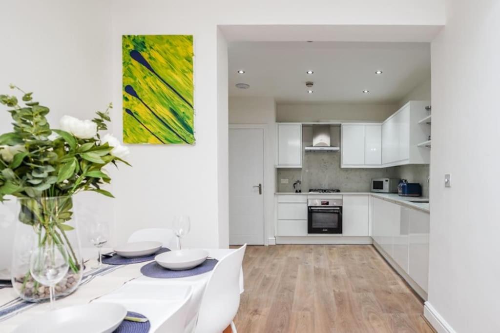 Newly Renovated Modern 4 Bed 3 Bath Apartment London Londres Exterior foto