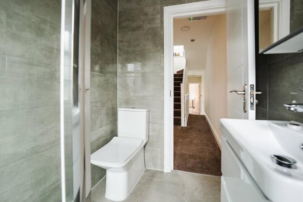 Newly Renovated Modern 4 Bed 3 Bath Apartment London Londres Exterior foto