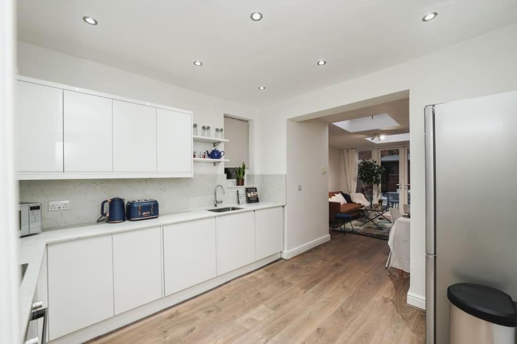 Newly Renovated Modern 4 Bed 3 Bath Apartment London Londres Exterior foto